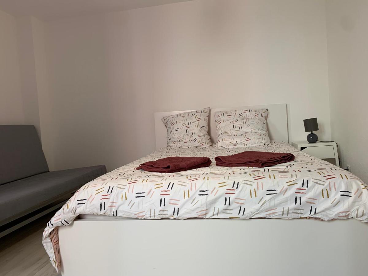 Appartement 2Eme Etage 42M2 Hyper Centre Ville / Parking Gratuit ريوم المظهر الخارجي الصورة