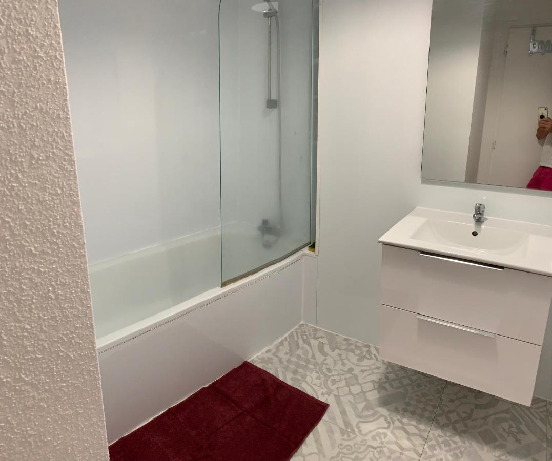 Appartement 2Eme Etage 42M2 Hyper Centre Ville / Parking Gratuit ريوم المظهر الخارجي الصورة