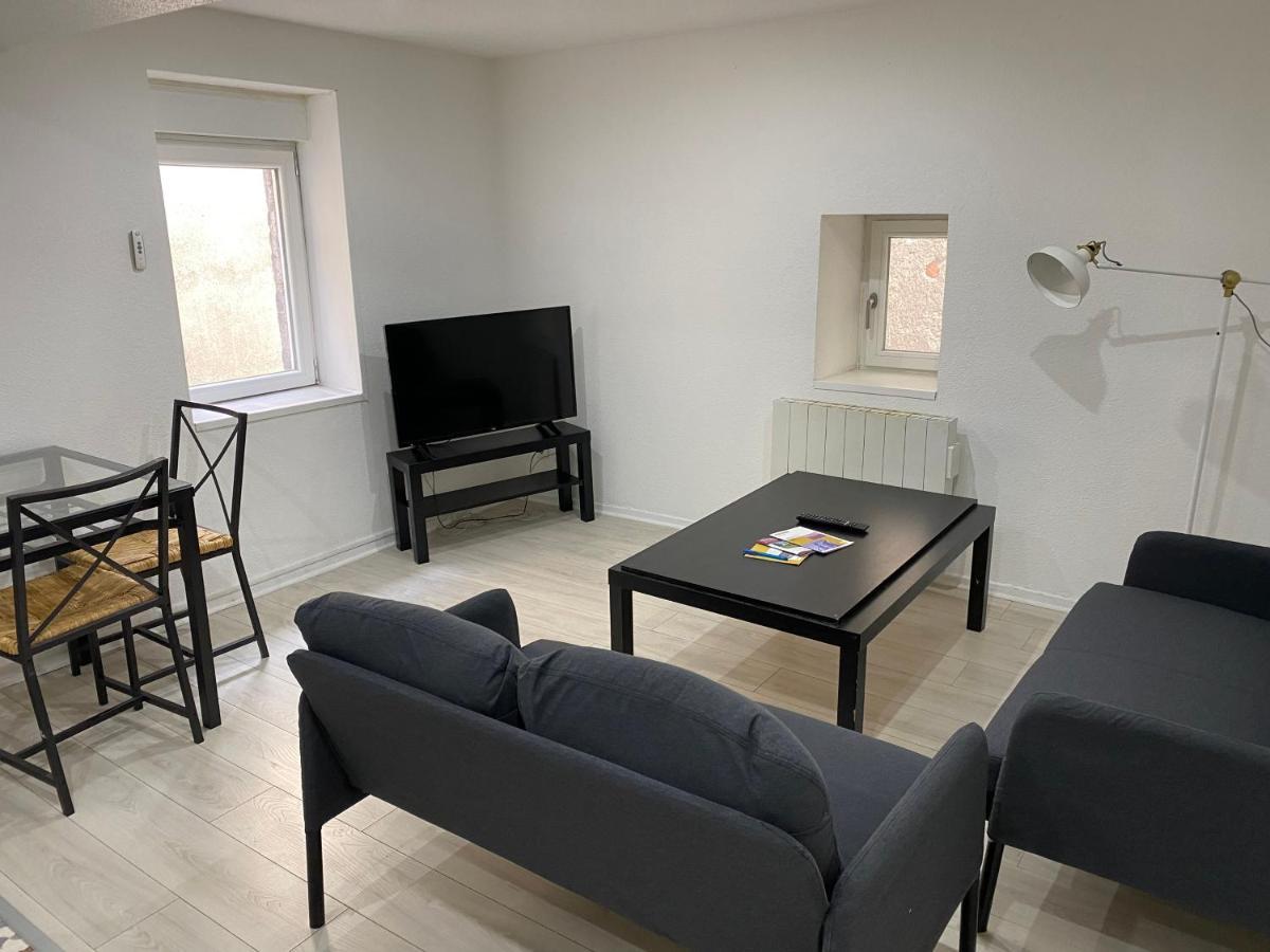 Appartement 2Eme Etage 42M2 Hyper Centre Ville / Parking Gratuit ريوم المظهر الخارجي الصورة