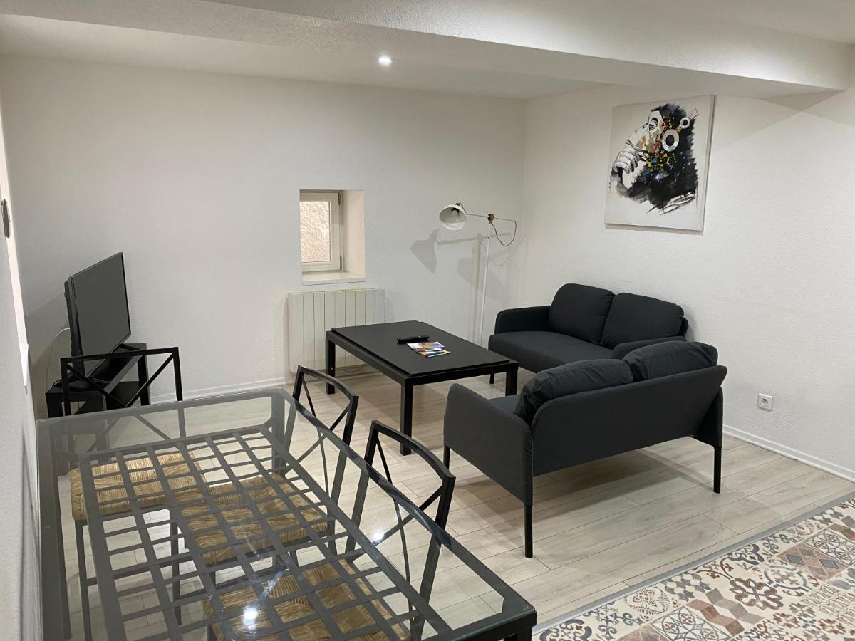 Appartement 2Eme Etage 42M2 Hyper Centre Ville / Parking Gratuit ريوم المظهر الخارجي الصورة