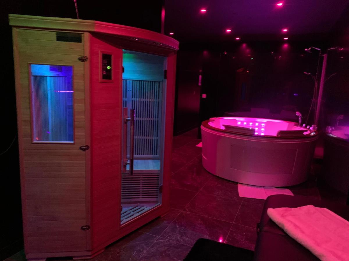 Appartement 2Eme Etage 42M2 Hyper Centre Ville / Parking Gratuit ريوم المظهر الخارجي الصورة